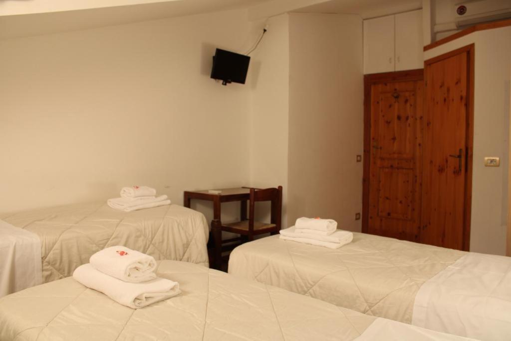 Hotel Al Verde Mandello del Lario Luaran gambar